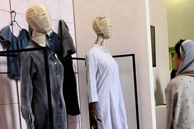 В Иране владельцев магазинов арестовали под предлогом продажи откровенных нарядов - ФОТО